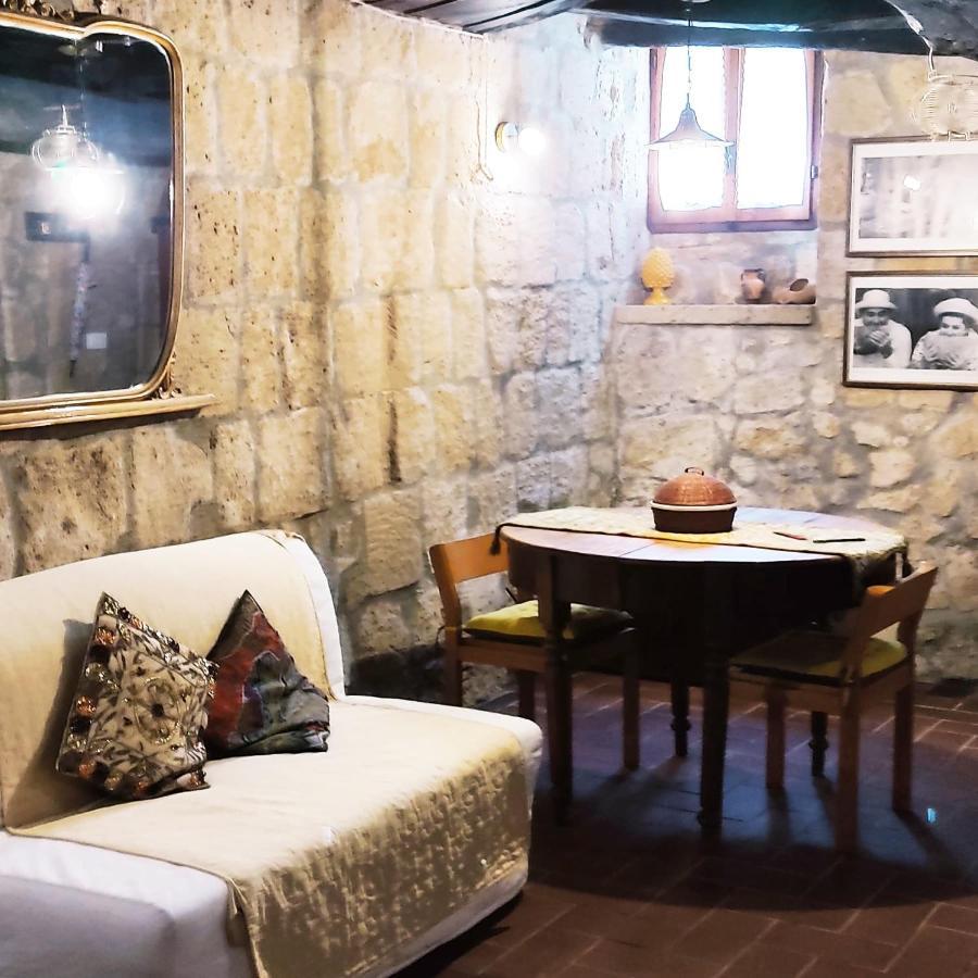 La Chascona Di Farnese Casa Di Tufo Nel Borgo Apartment Ngoại thất bức ảnh