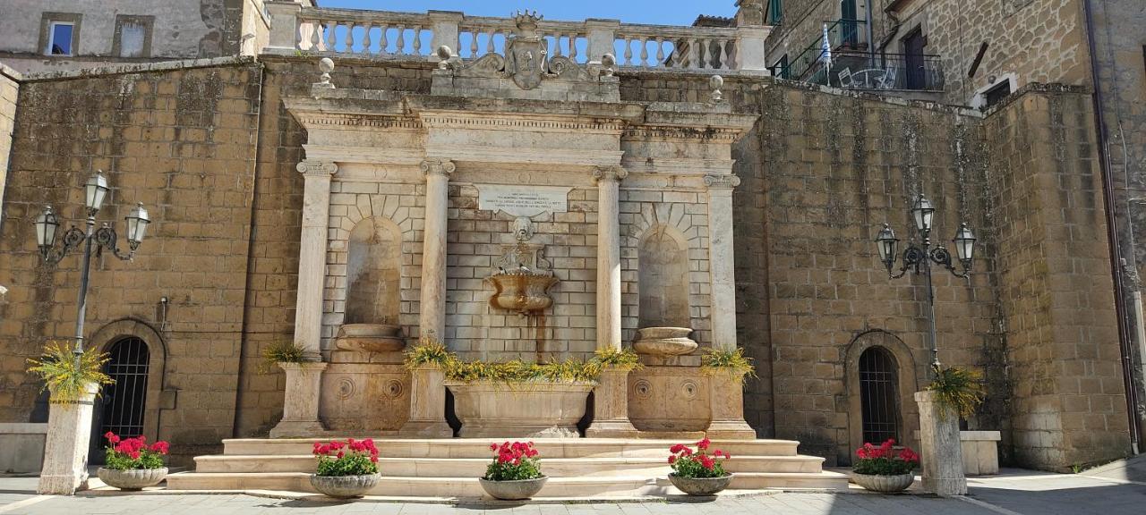 La Chascona Di Farnese Casa Di Tufo Nel Borgo Apartment Ngoại thất bức ảnh