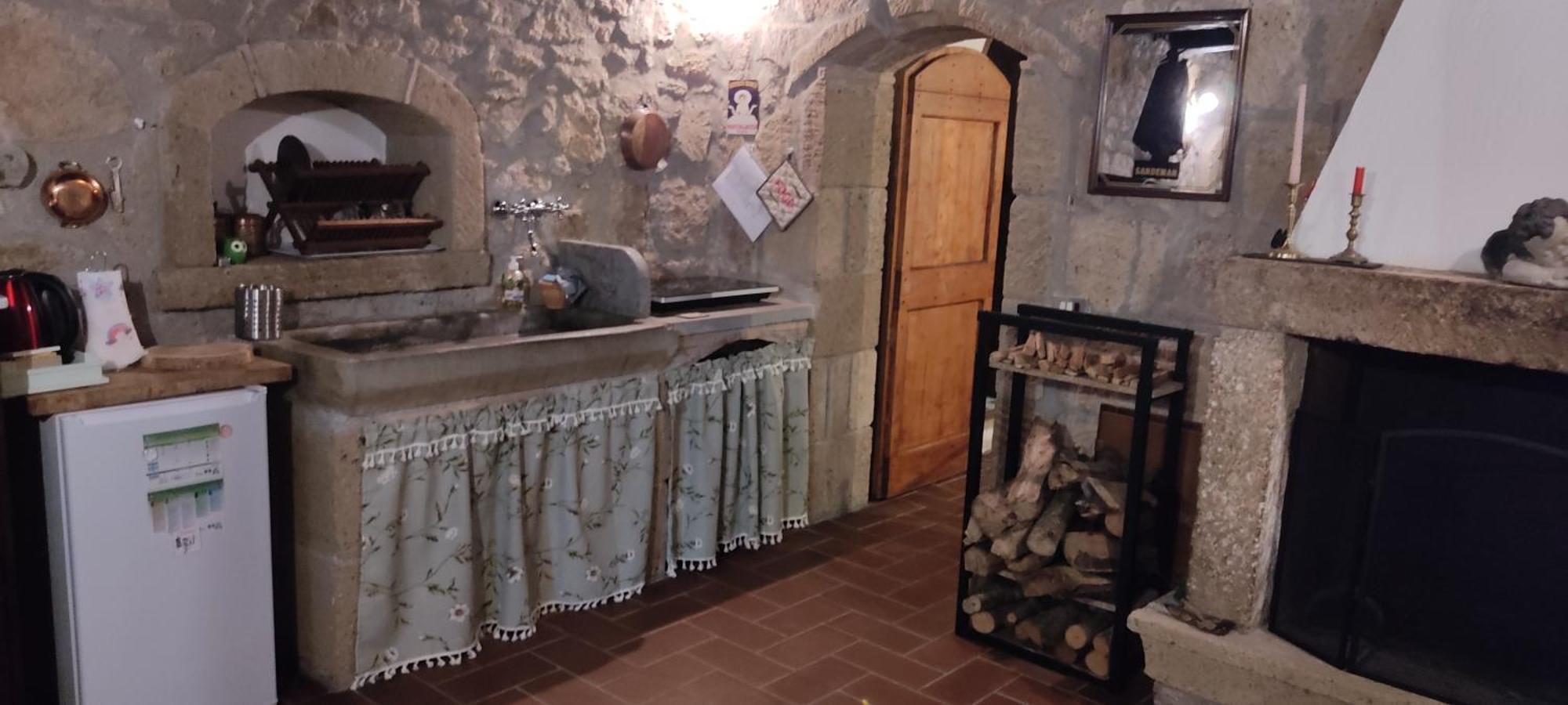La Chascona Di Farnese Casa Di Tufo Nel Borgo Apartment Ngoại thất bức ảnh